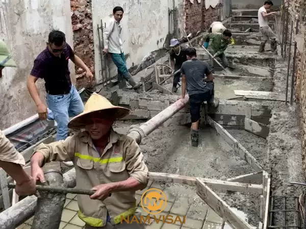 nhược điểm khi thuê nhân công đổ bê tông