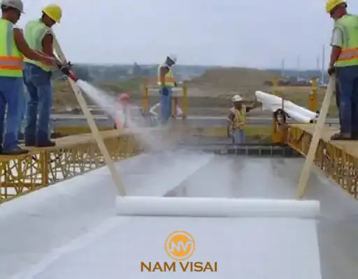 Hướng dẫn bảo dưỡng bê tông sau khi đổ đúng kỹ thuật