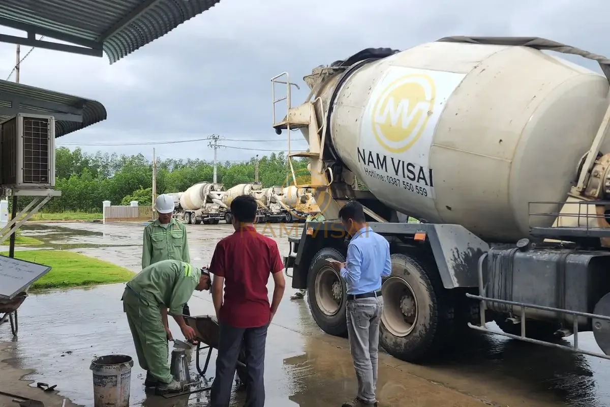 Trạm trộn bê tông tươi Namvisai 